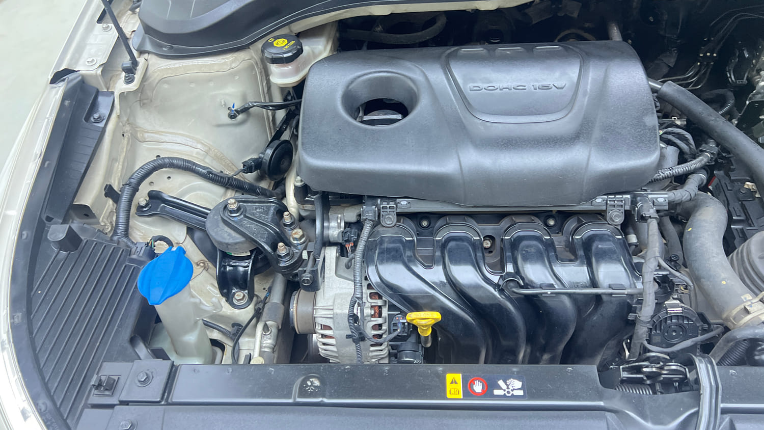 Used 2018 Hyundai Verna SX (O)1.6 VTVT Petrol Manual engine ENGINE RIGHT SIDE VIEW
