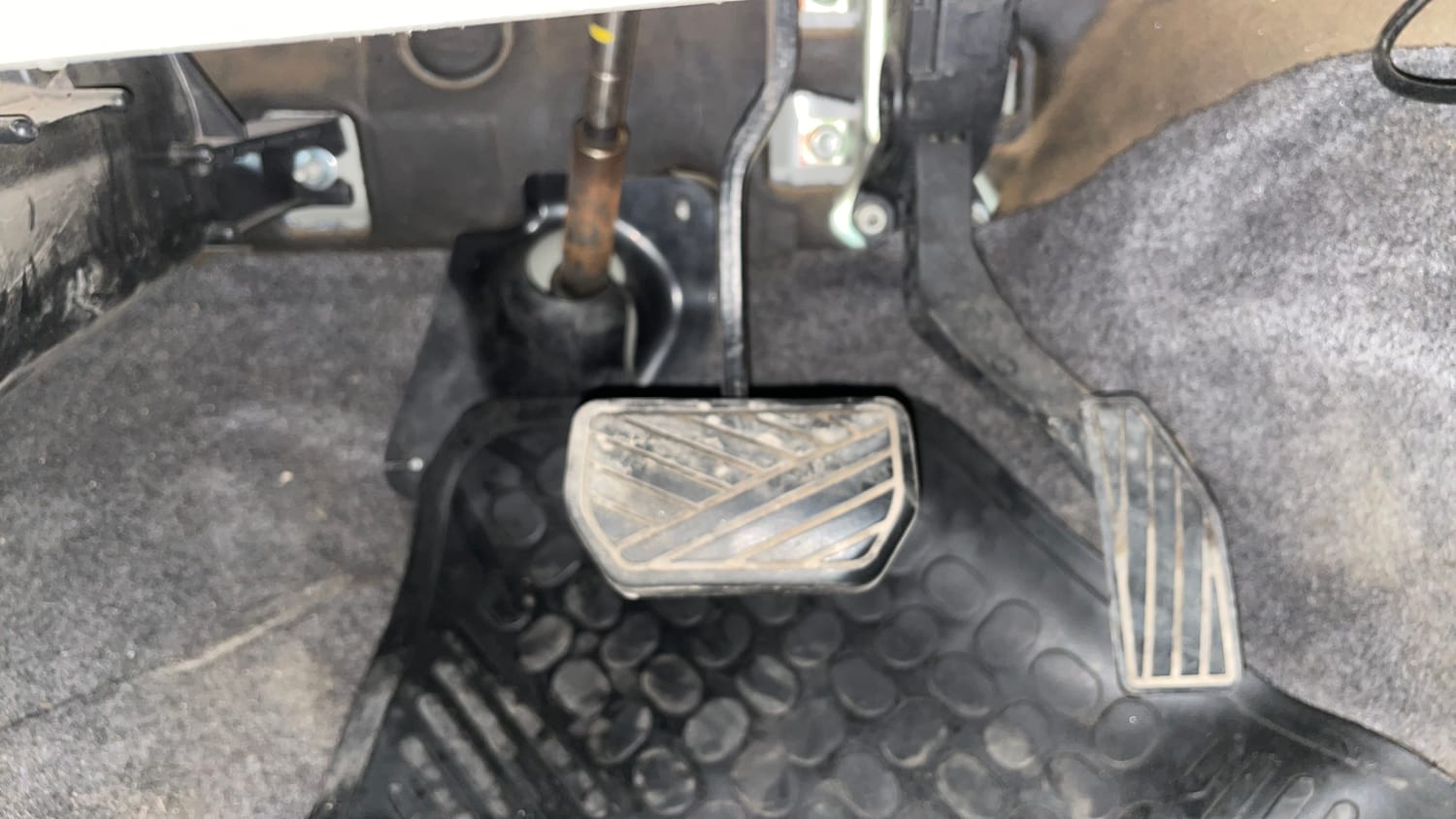 Used 2016 Maruti Suzuki Alto K10 VXi AMT Petrol Automatic interior PEDALS VIEW