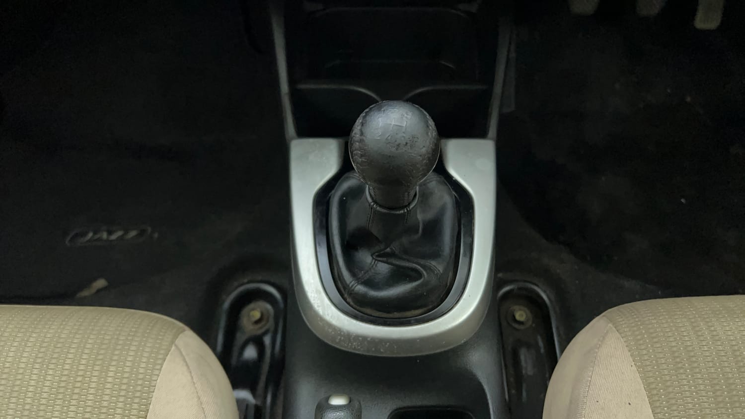 Used 2015 Honda Jazz V Petrol Petrol Manual interior GEAR  KNOB VIEW