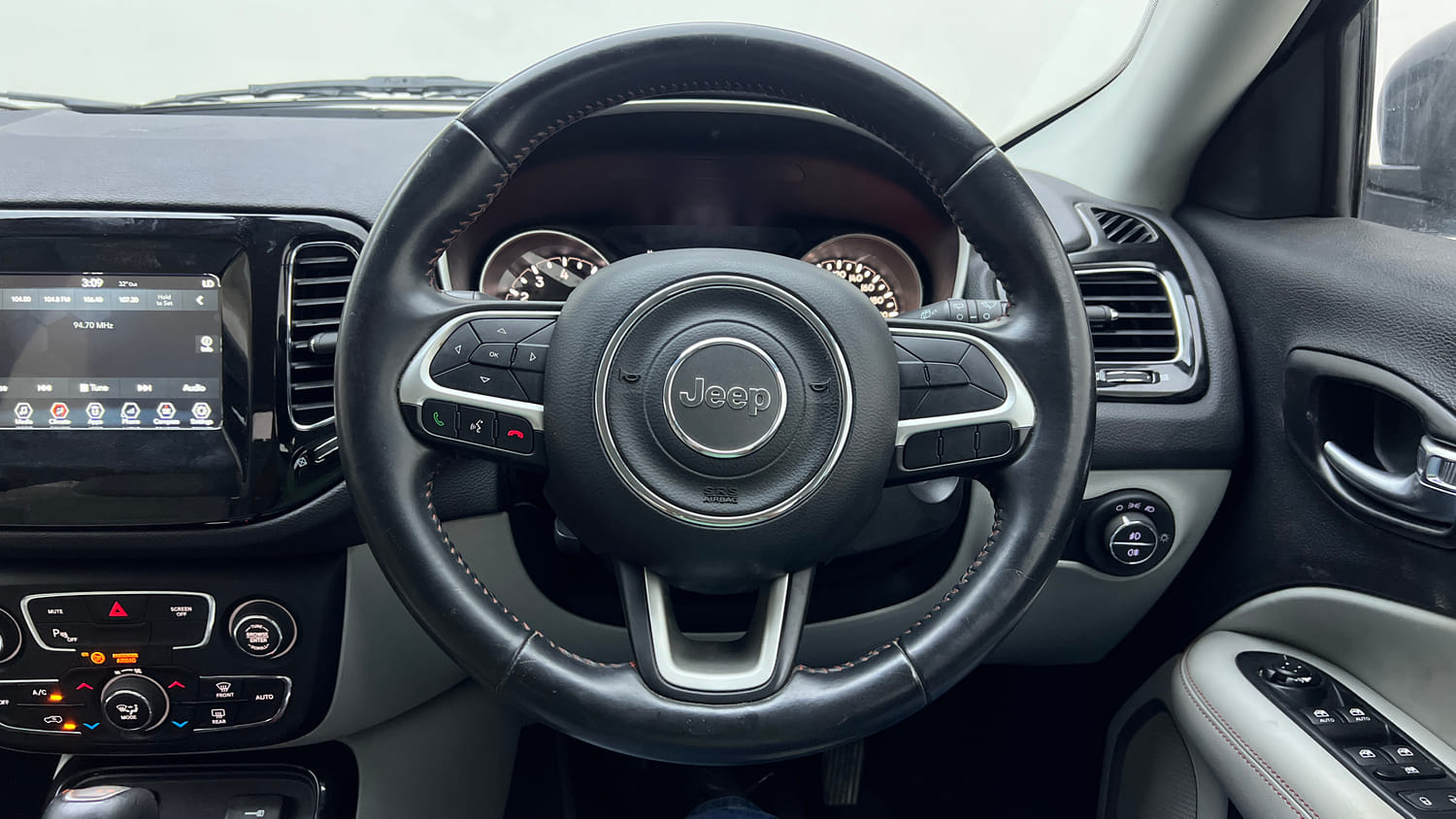 Used 2018 Jeep Compass Limited 1.4 Petrol AT Petrol Automatic interior STEERING VIEW