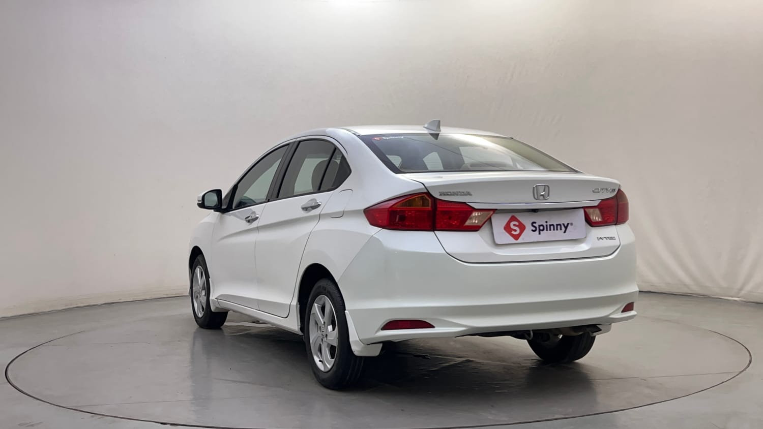 Used 2015 Honda City VX CVT Petrol Automatic exterior LEFT REAR CORNER VIEW