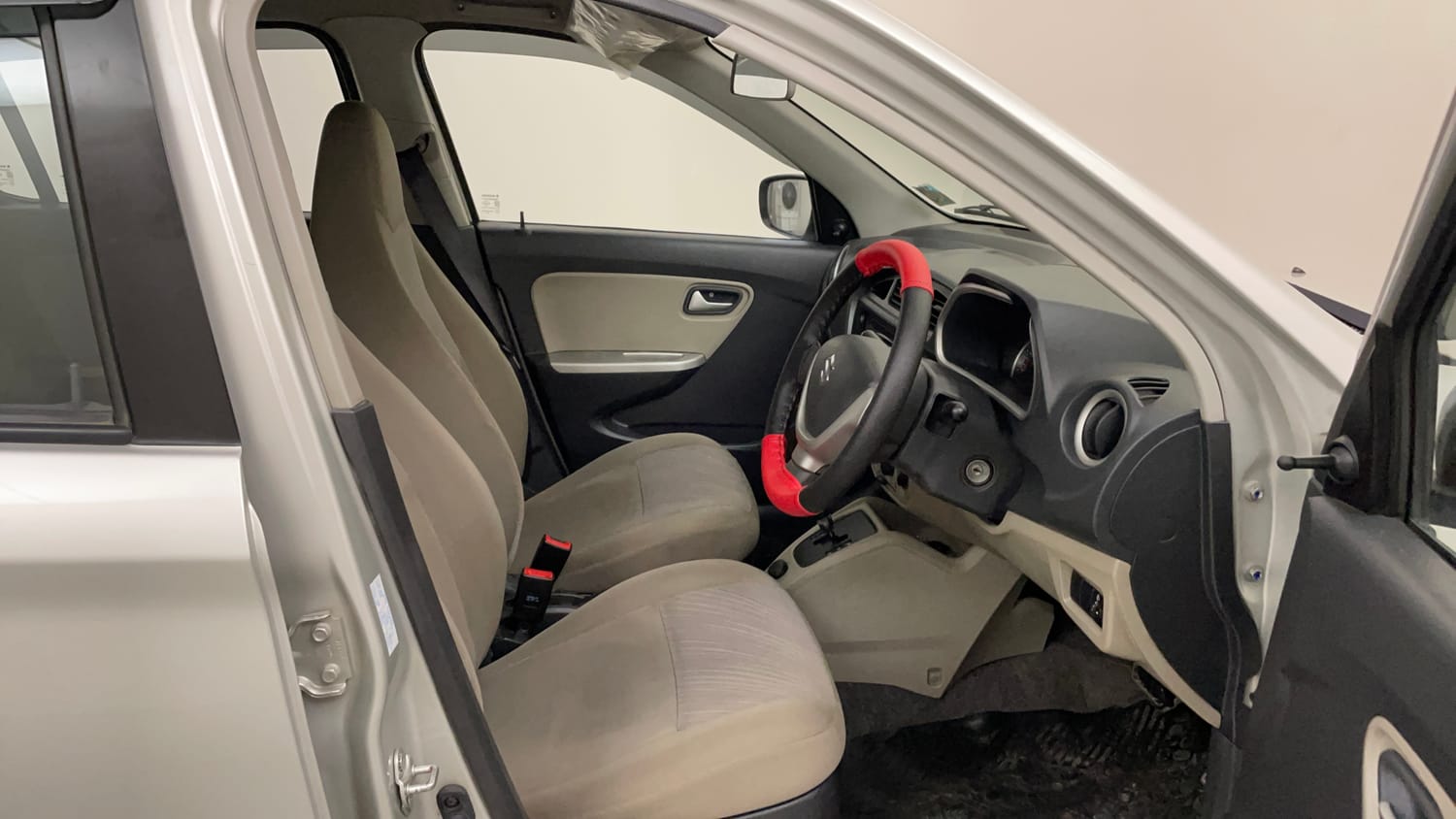 Used 2016 Maruti Suzuki Alto K10 VXi AMT Petrol Automatic interior RIGHT SIDE FRONT DOOR CABIN VIEW