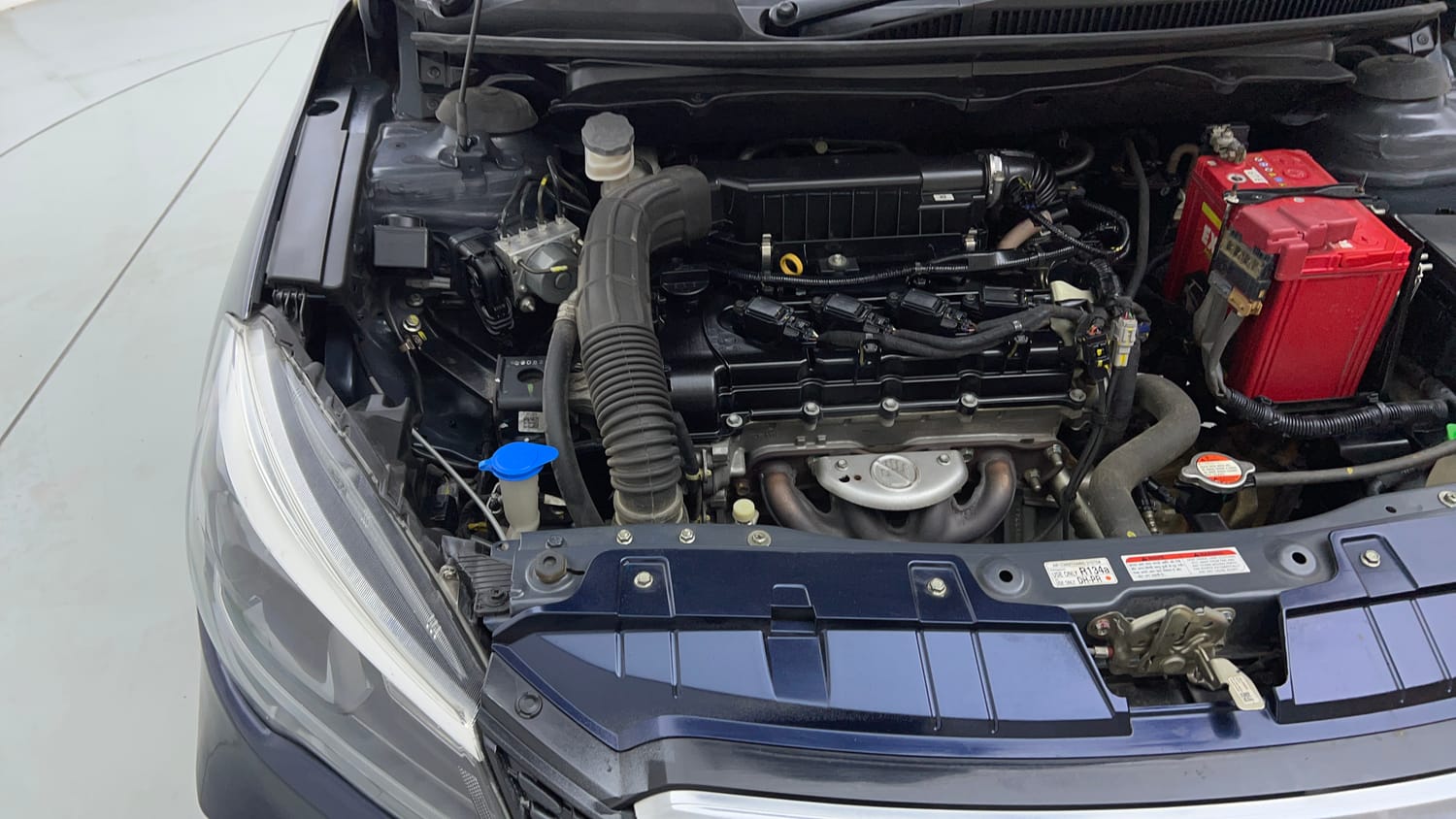 Used 2022 Maruti Suzuki Ciaz Zeta 1.5 Petrol Manual engine ENGINE RIGHT SIDE VIEW