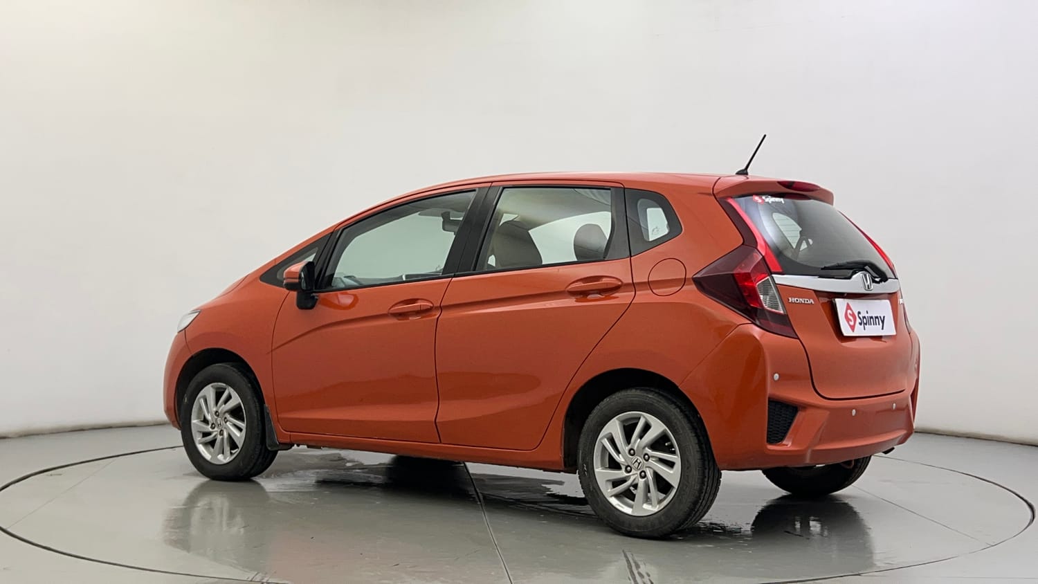 Used 2015 Honda Jazz V Petrol Petrol Manual exterior LEFT REAR CORNER VIEW