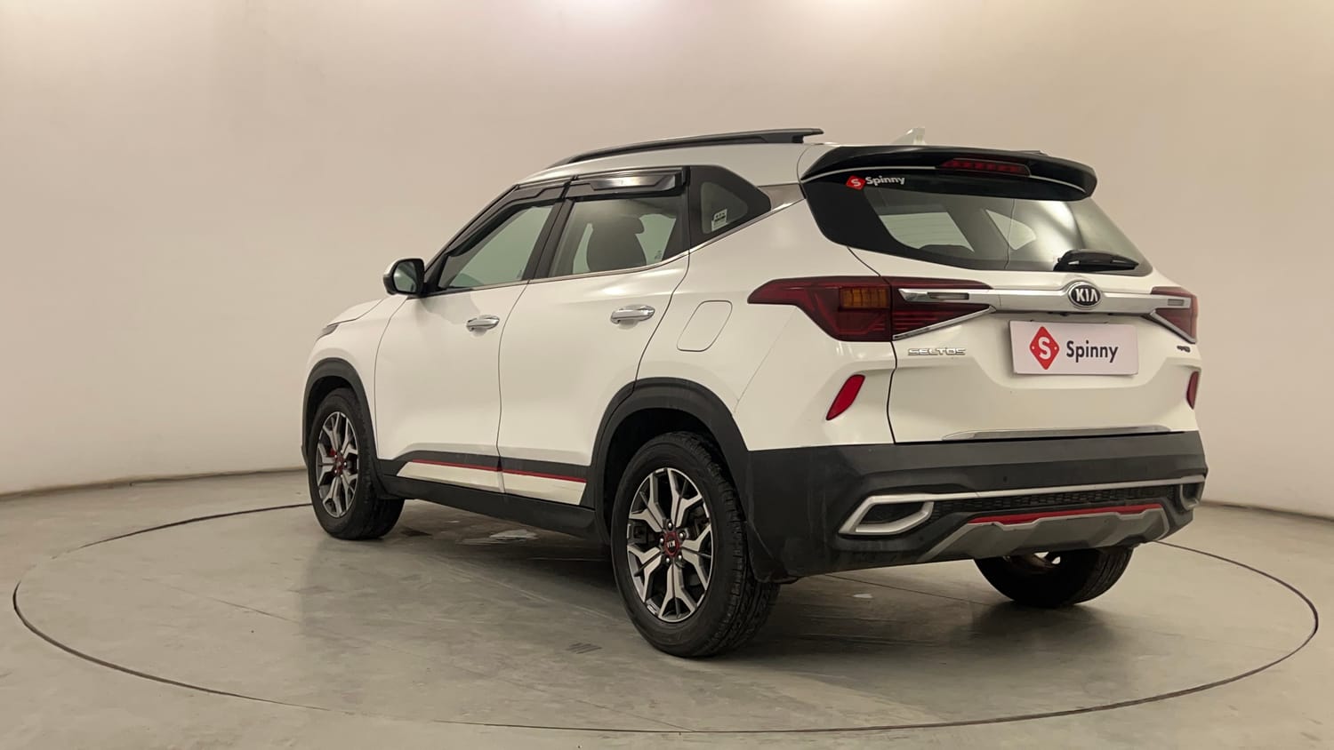 Used 2020 Kia Seltos GTX Plus AT 1.5 Diesel Diesel Automatic exterior LEFT REAR CORNER VIEW