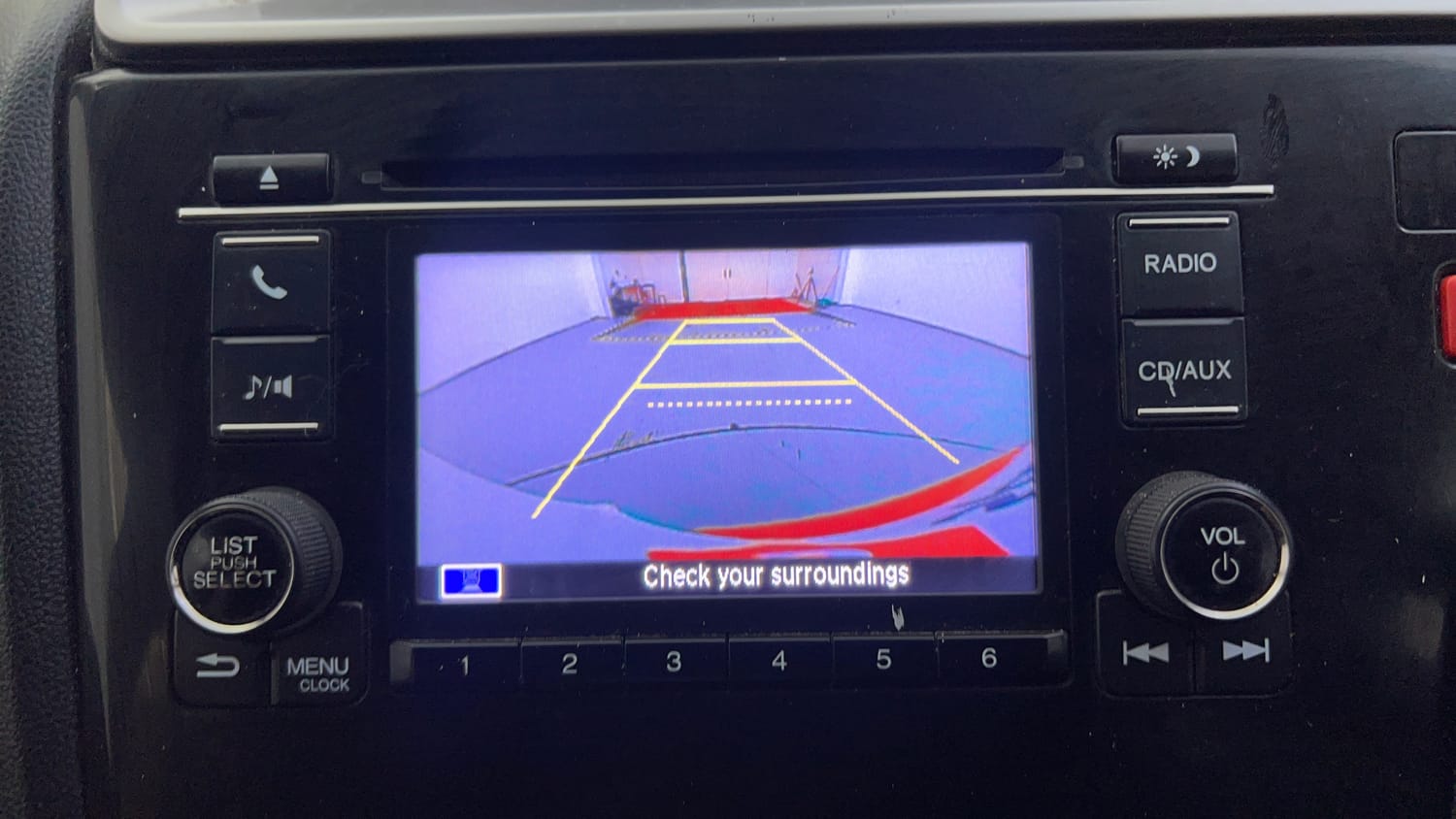 Used 2015 Honda Jazz V Petrol Petrol Manual top_features Rear camera