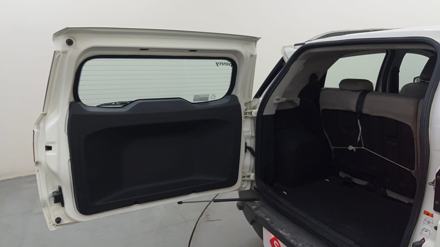 Used 2015 Ford EcoSport Titanium 1.5 TDCi Diesel Manual interior DICKY DOOR OPEN VIEW