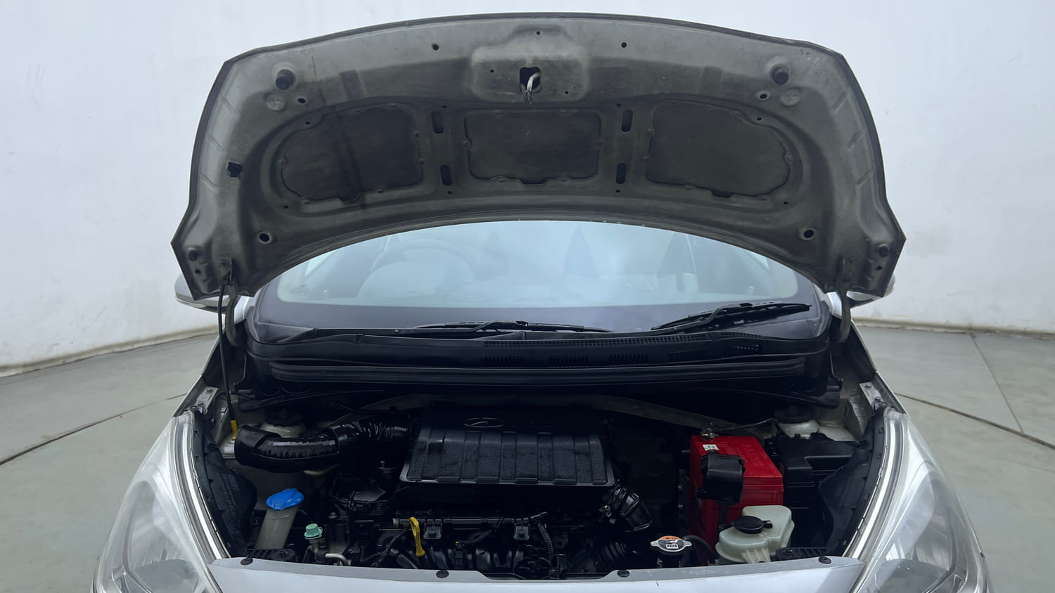 Used 2016 Hyundai Grand i10 Sportz 1.2 Kappa VTVT Petrol Manual engine ENGINE & BONNET OPEN FRONT VIEW