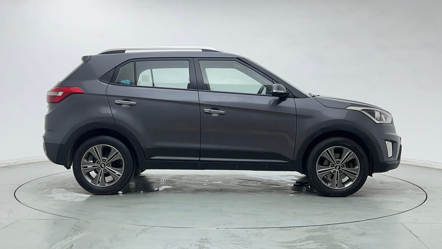 Used 2017 Hyundai Creta SX Plus 1.6 AT Petrol Petrol Automatic exterior RIGHT SIDE VIEW