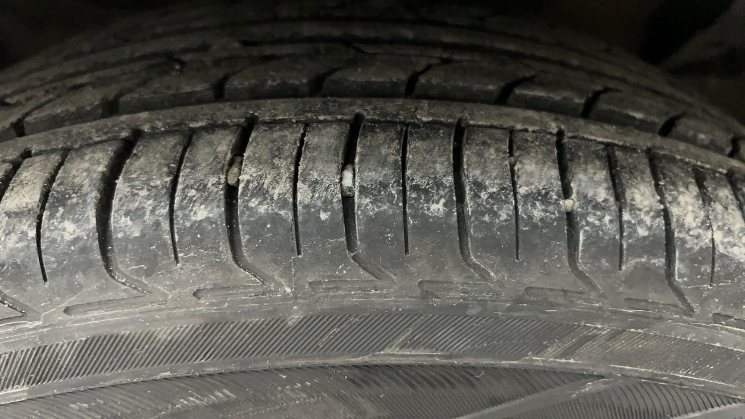 Used 2020 Kia Seltos GTX Plus AT 1.5 Diesel Diesel Automatic tyres RIGHT FRONT TYRE TREAD VIEW