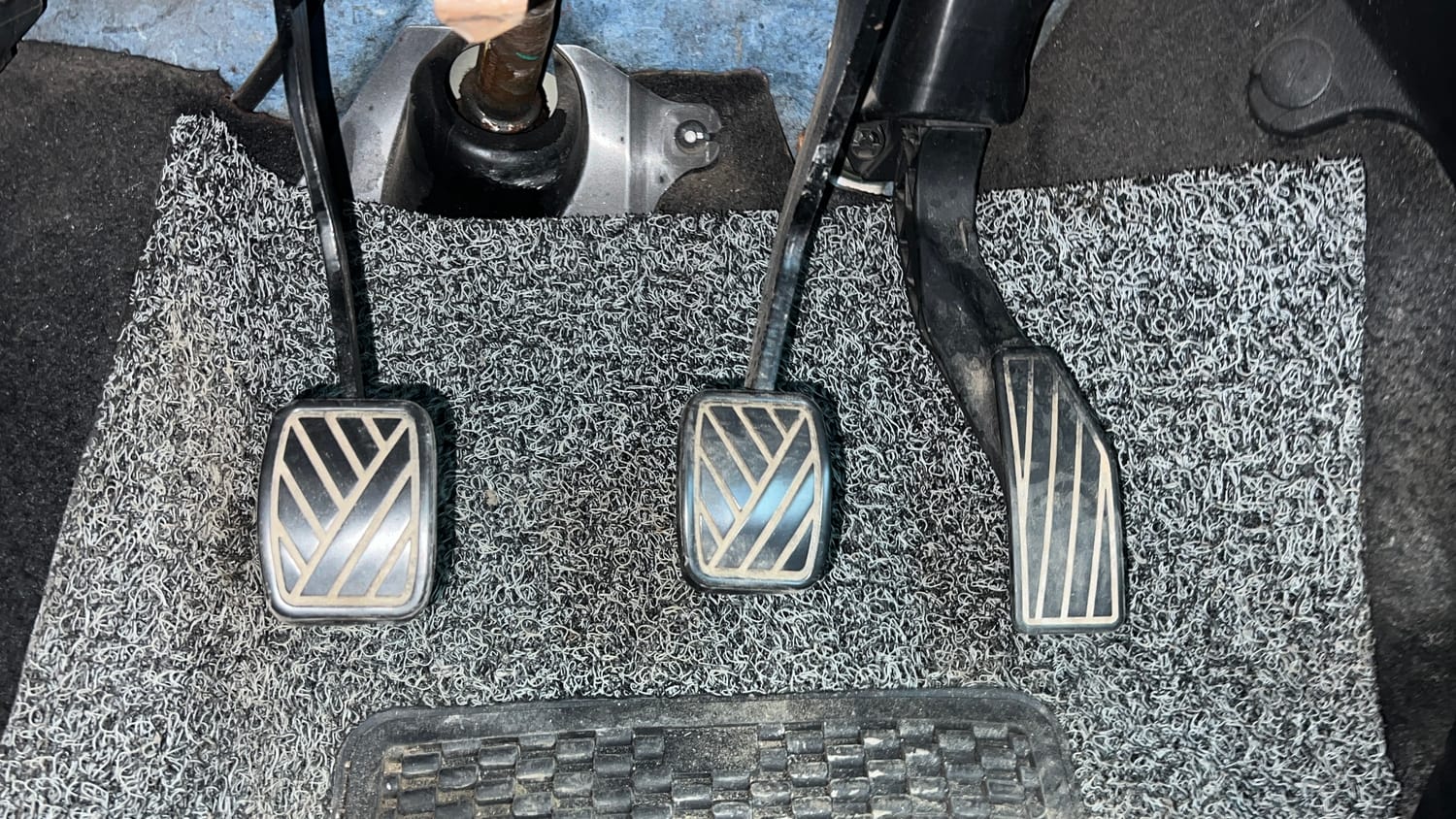 Used 2017 Maruti Suzuki Ignis Delta 1.2 MT Petrol Manual interior PEDALS VIEW
