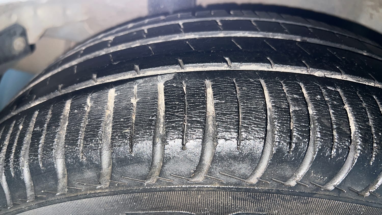 Used 2015 Honda Amaze 1.2 S i-VTEC Petrol Manual tyres RIGHT REAR TYRE TREAD VIEW