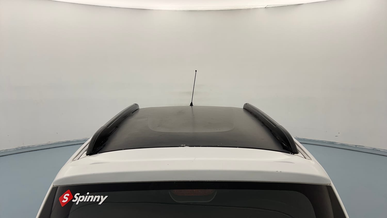 Used 2017 Renault Kwid 1.0 RXT Petrol Manual exterior EXTERIOR ROOF VIEW