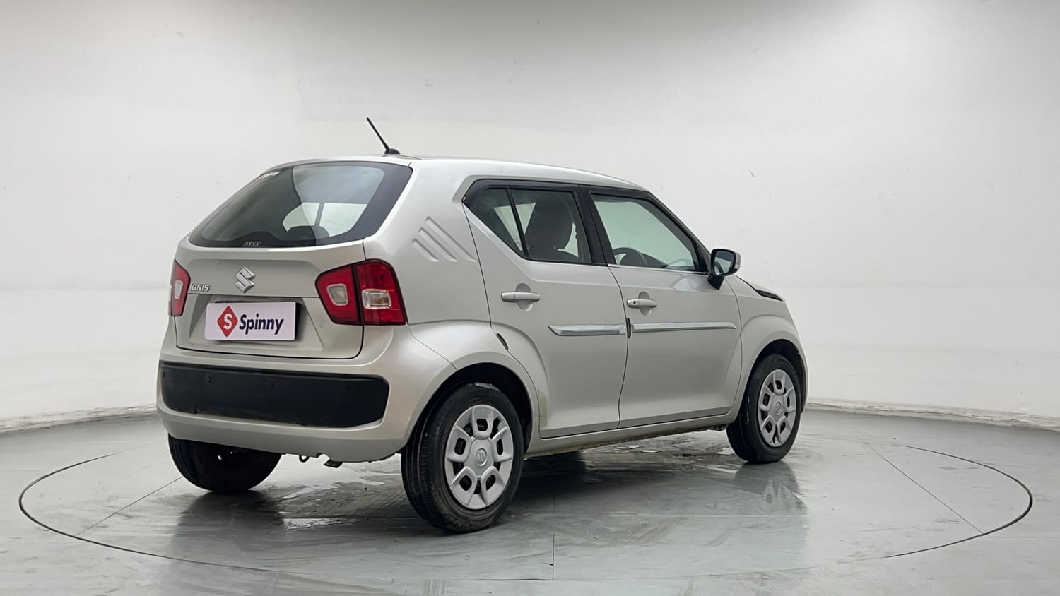 Used 2017 Maruti Suzuki Ignis Delta 1.2 MT Petrol Manual exterior RIGHT REAR CORNER VIEW