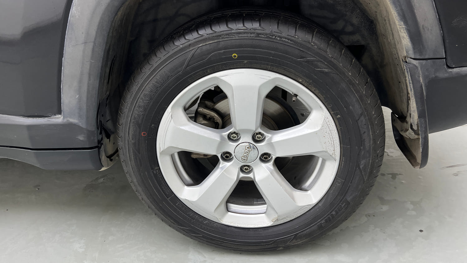 Used 2018 Jeep Compass Limited 1.4 Petrol AT Petrol Automatic tyres LEFT REAR TYRE RIM VIEW