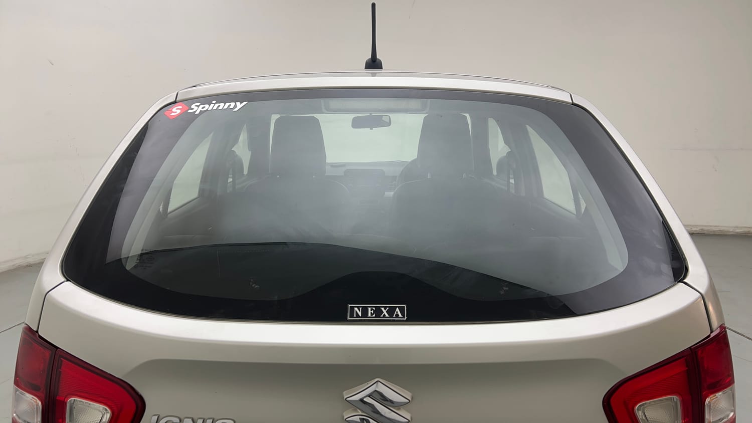 Used 2017 Maruti Suzuki Ignis Delta 1.2 MT Petrol Manual exterior BACK WINDSHIELD VIEW