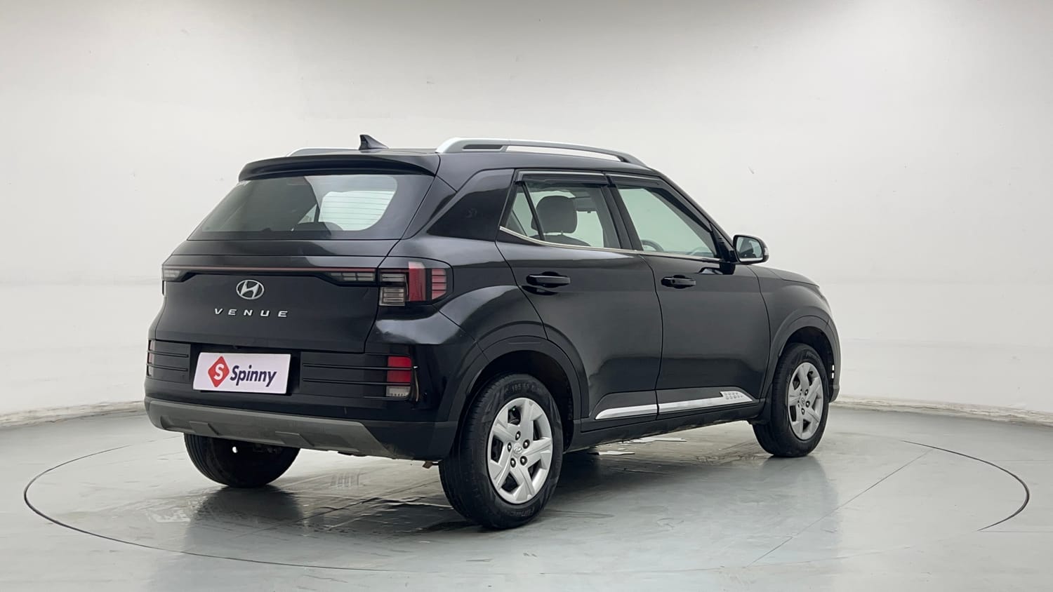 Used 2022 Hyundai Venue SX 1.2 Petrol Petrol Manual exterior RIGHT REAR CORNER VIEW
