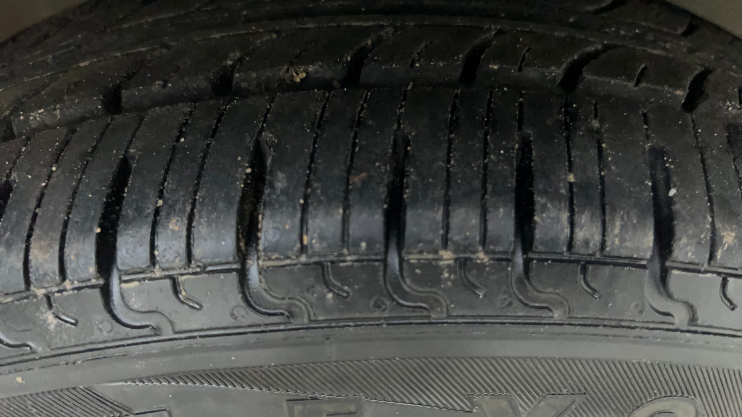 Used 2017 Maruti Suzuki Celerio ZXi Petrol Manual tyres RIGHT FRONT TYRE TREAD VIEW