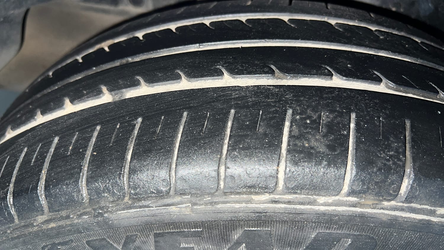 Used 2022 Maruti Suzuki Ciaz Zeta 1.5 Petrol Manual tyres RIGHT REAR TYRE TREAD VIEW