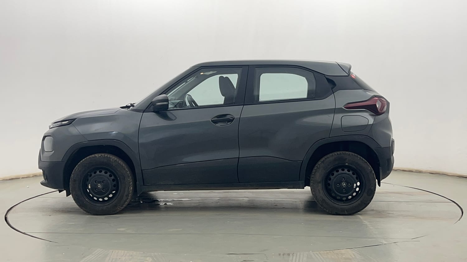 Used 2024 Tata Punch Pure MT Petrol Manual exterior LEFT SIDE VIEW