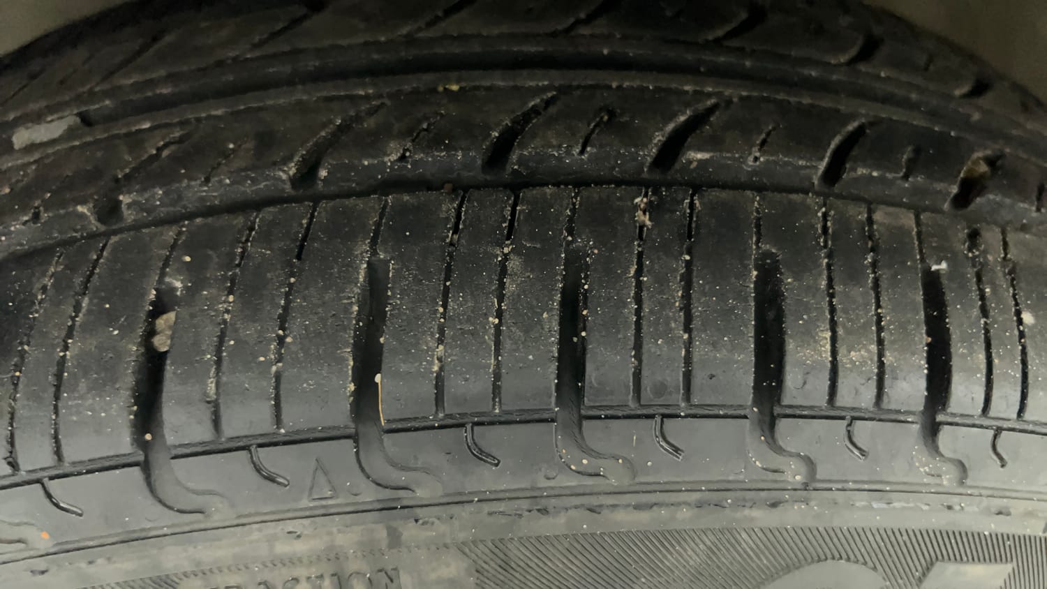 Used 2017 Maruti Suzuki Celerio ZXi Petrol Manual tyres LEFT FRONT TYRE TREAD VIEW