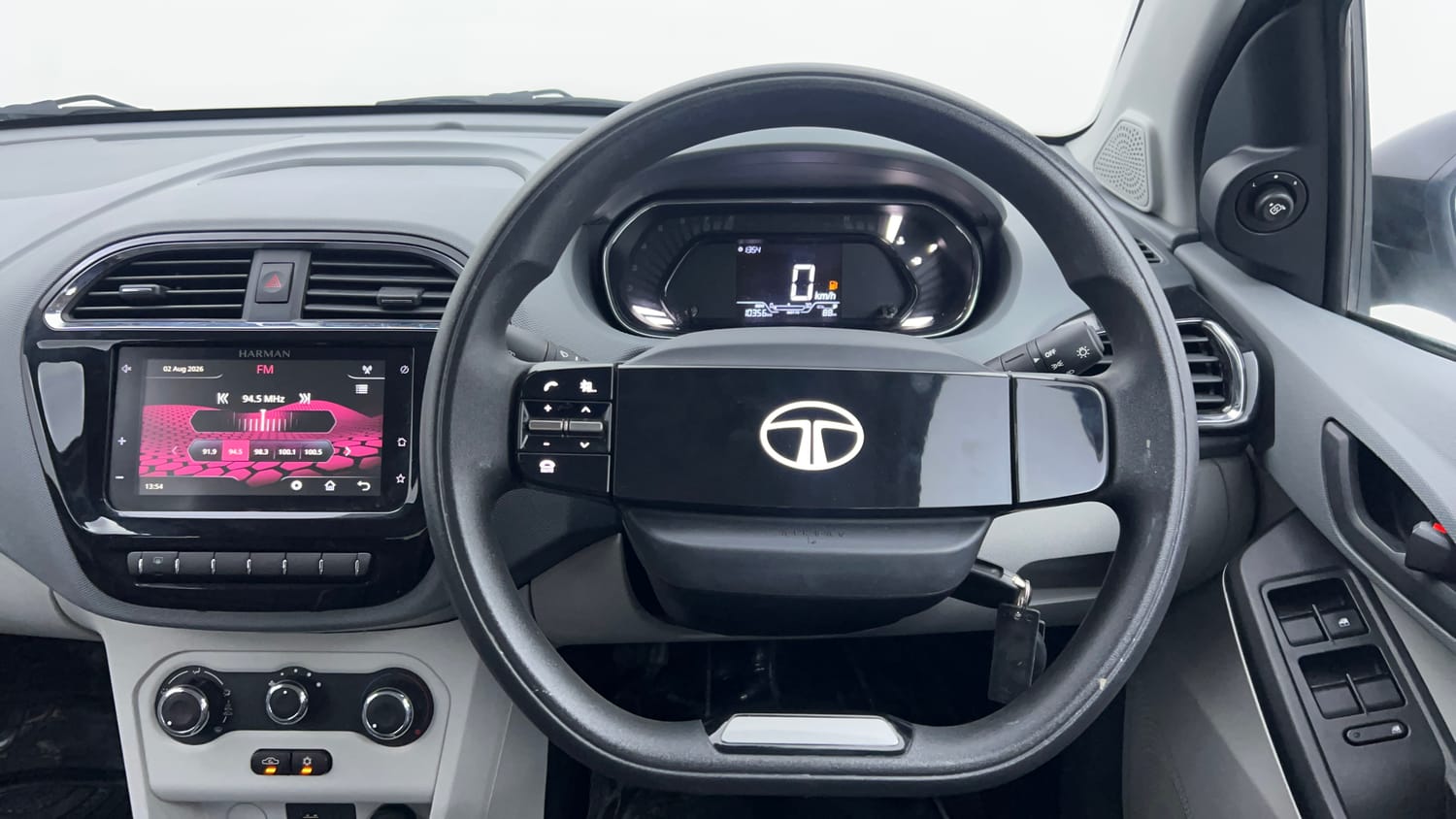 Used 2025 Tata Tiago XT Petrol Manual interior STEERING VIEW