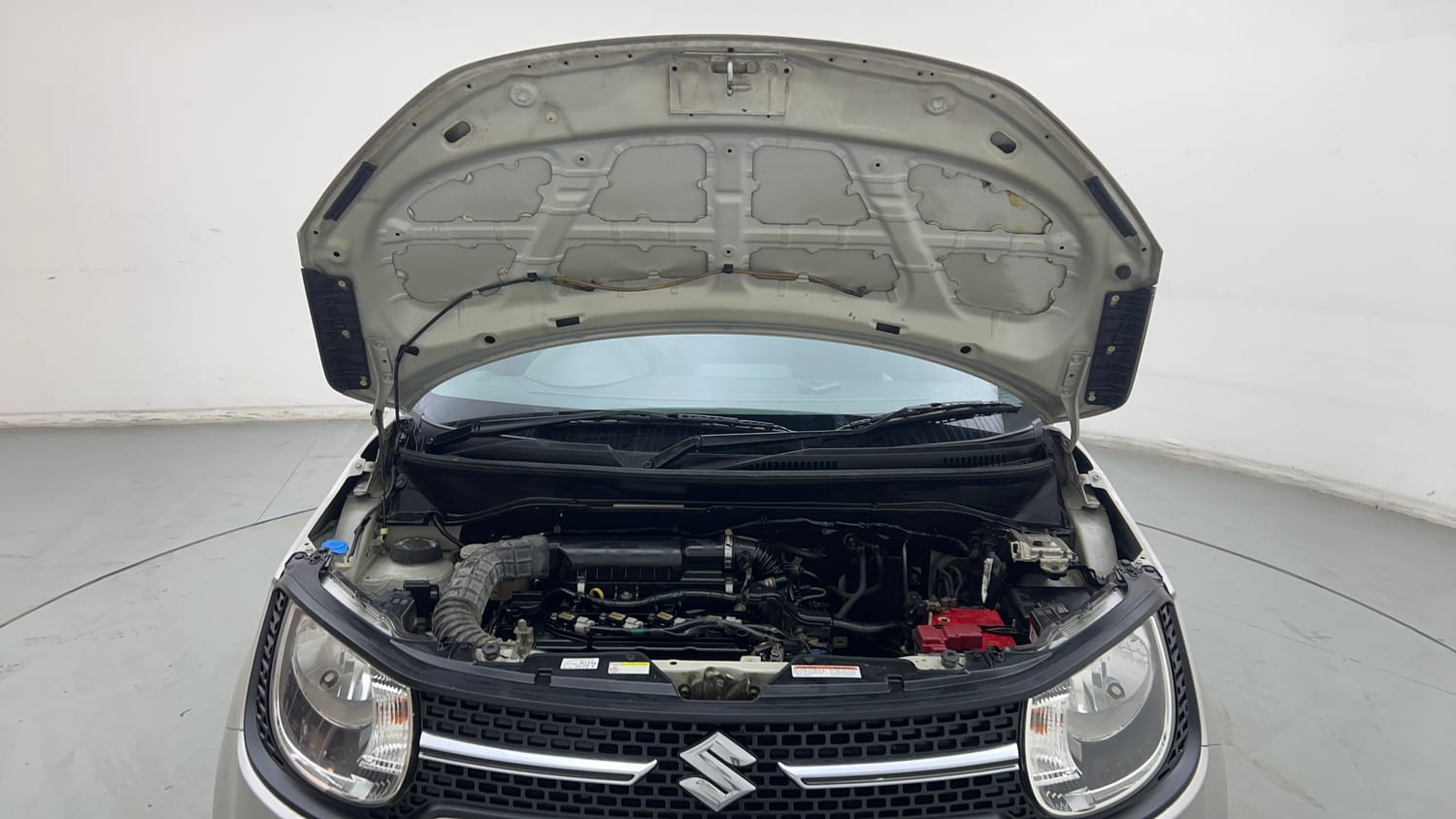 Used 2017 Maruti Suzuki Ignis Delta 1.2 MT Petrol Manual engine ENGINE & BONNET OPEN FRONT VIEW