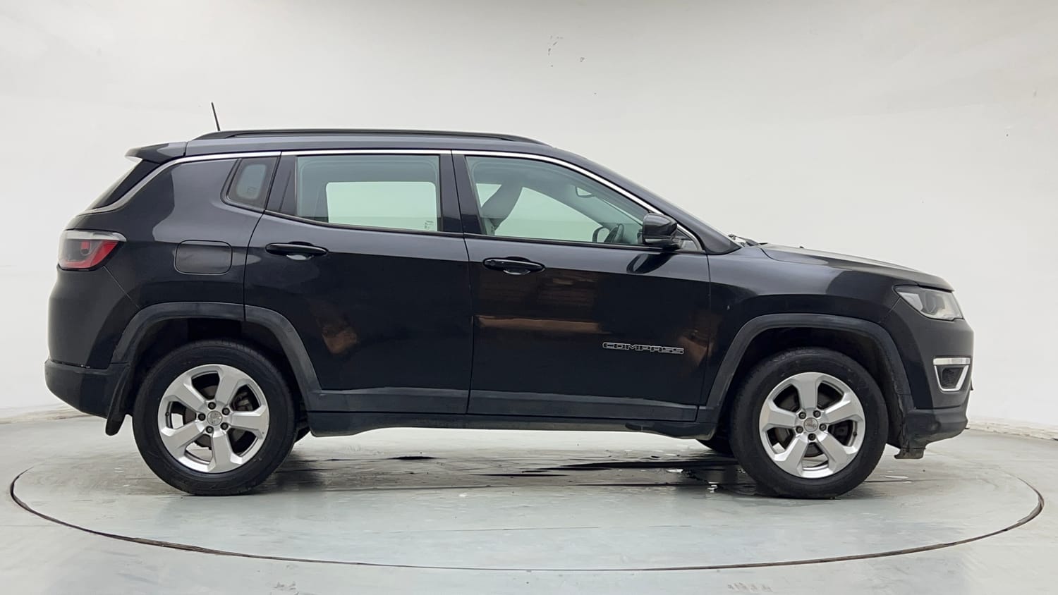 Used 2018 Jeep Compass Limited 1.4 Petrol AT Petrol Automatic exterior RIGHT SIDE VIEW