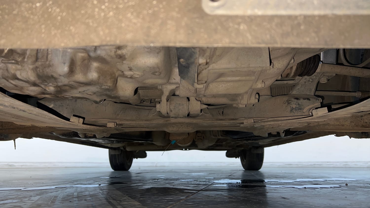 Used 2015 Honda Amaze 1.2 S i-VTEC Petrol Manual extra FRONT LEFT UNDERBODY VIEW
