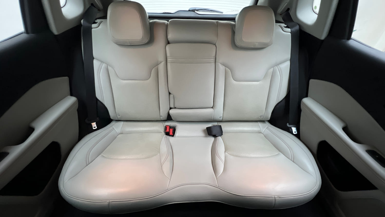 Used 2018 Jeep Compass Limited 1.4 Petrol AT Petrol Automatic interior REAR SEAT CONDITION VIEW