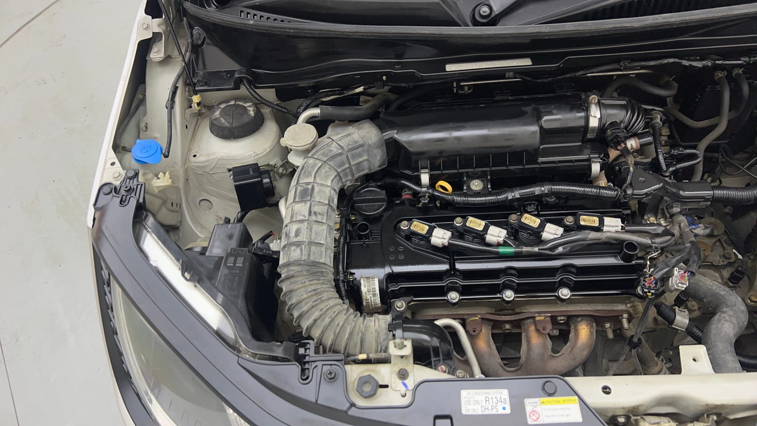 Used 2017 Maruti Suzuki Ignis Delta 1.2 MT Petrol Manual engine ENGINE RIGHT SIDE VIEW