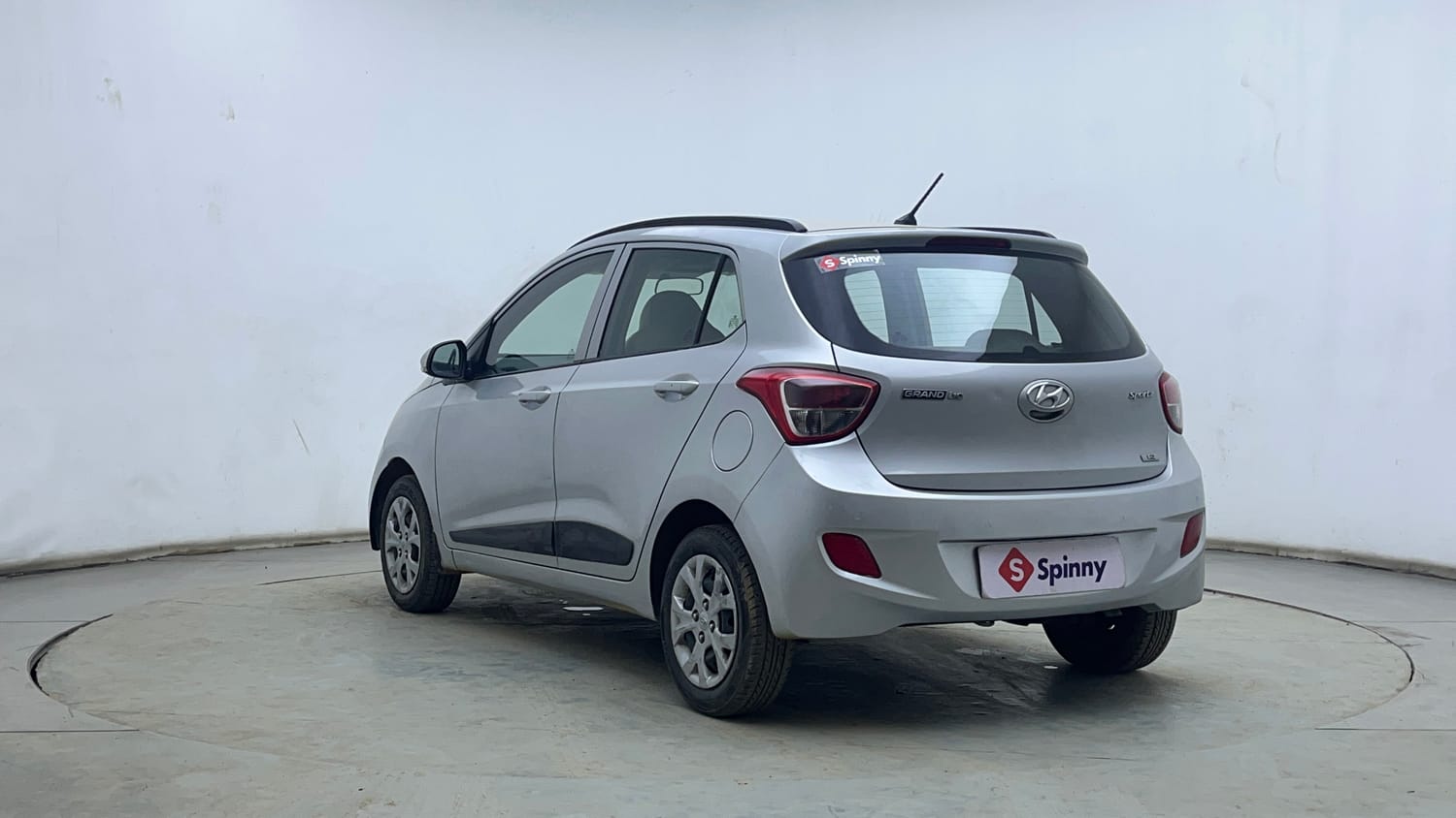 Used 2016 Hyundai Grand i10 Sportz 1.2 Kappa VTVT Petrol Manual exterior LEFT REAR CORNER VIEW