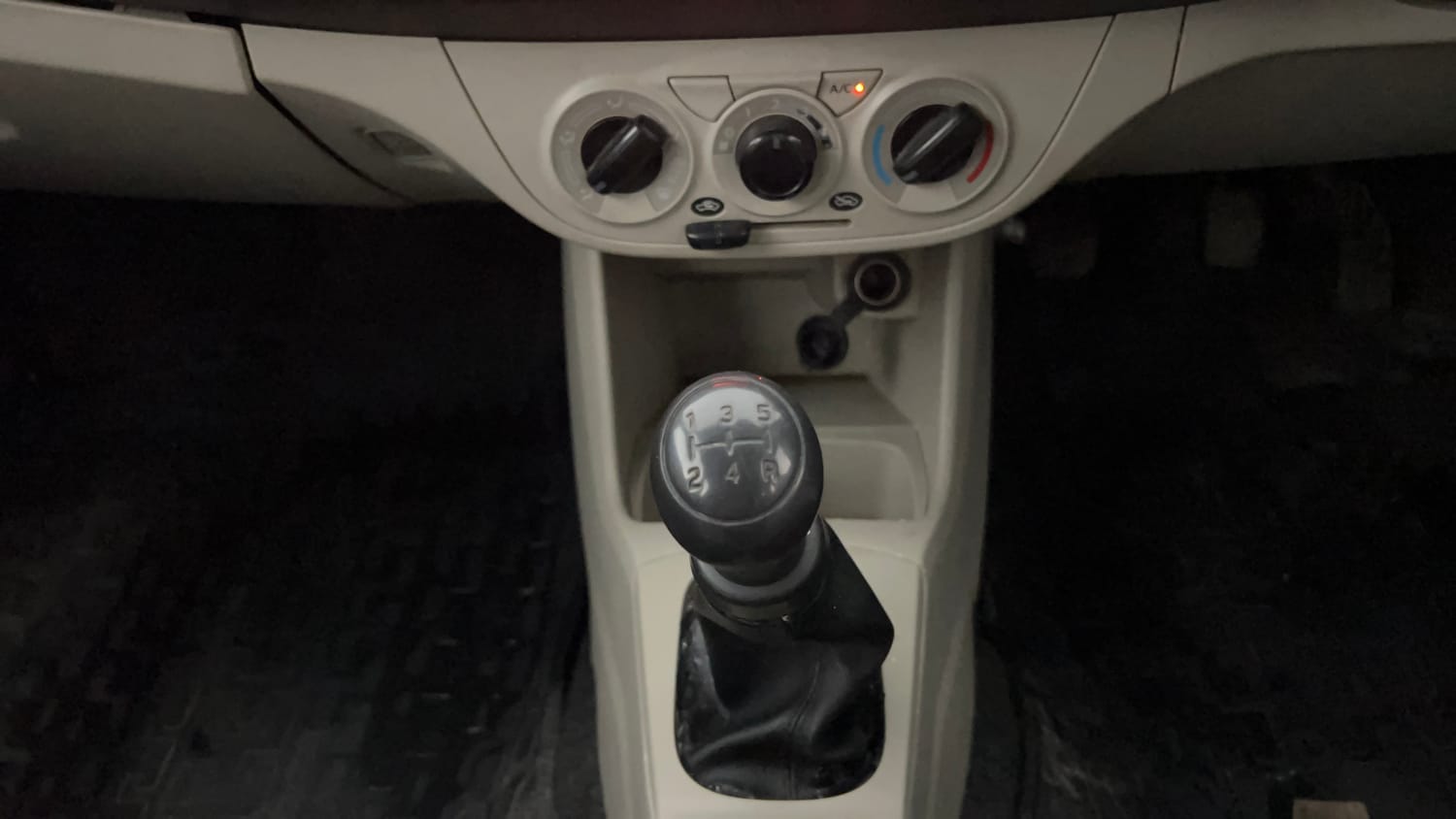 Used 2021 Maruti Suzuki Alto 800 VXi Petrol Manual interior GEAR  KNOB VIEW