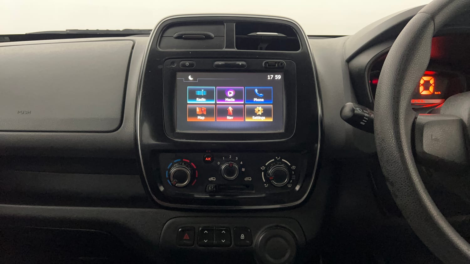 Used 2017 Renault Kwid 1.0 RXT Petrol Manual interior MUSIC SYSTEM & AC CONTROL VIEW