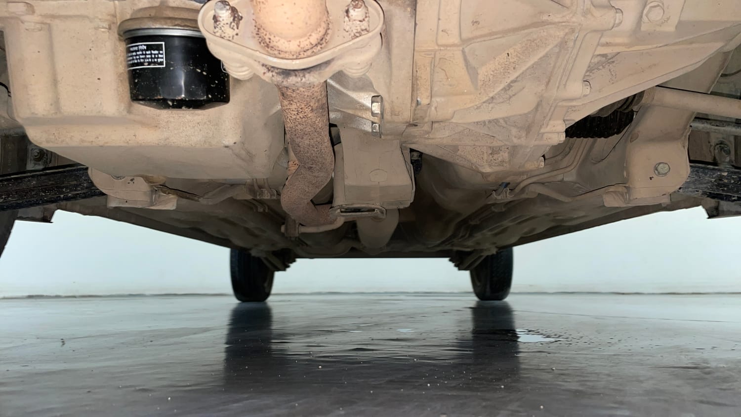 Used 2016 Maruti Suzuki Alto K10 VXi AMT Petrol Automatic extra FRONT LEFT UNDERBODY VIEW