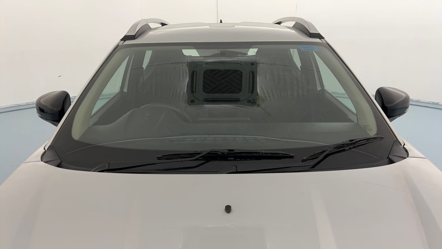 Used 2021 Renault Kiger RXT MT Petrol Manual exterior FRONT WINDSHIELD VIEW