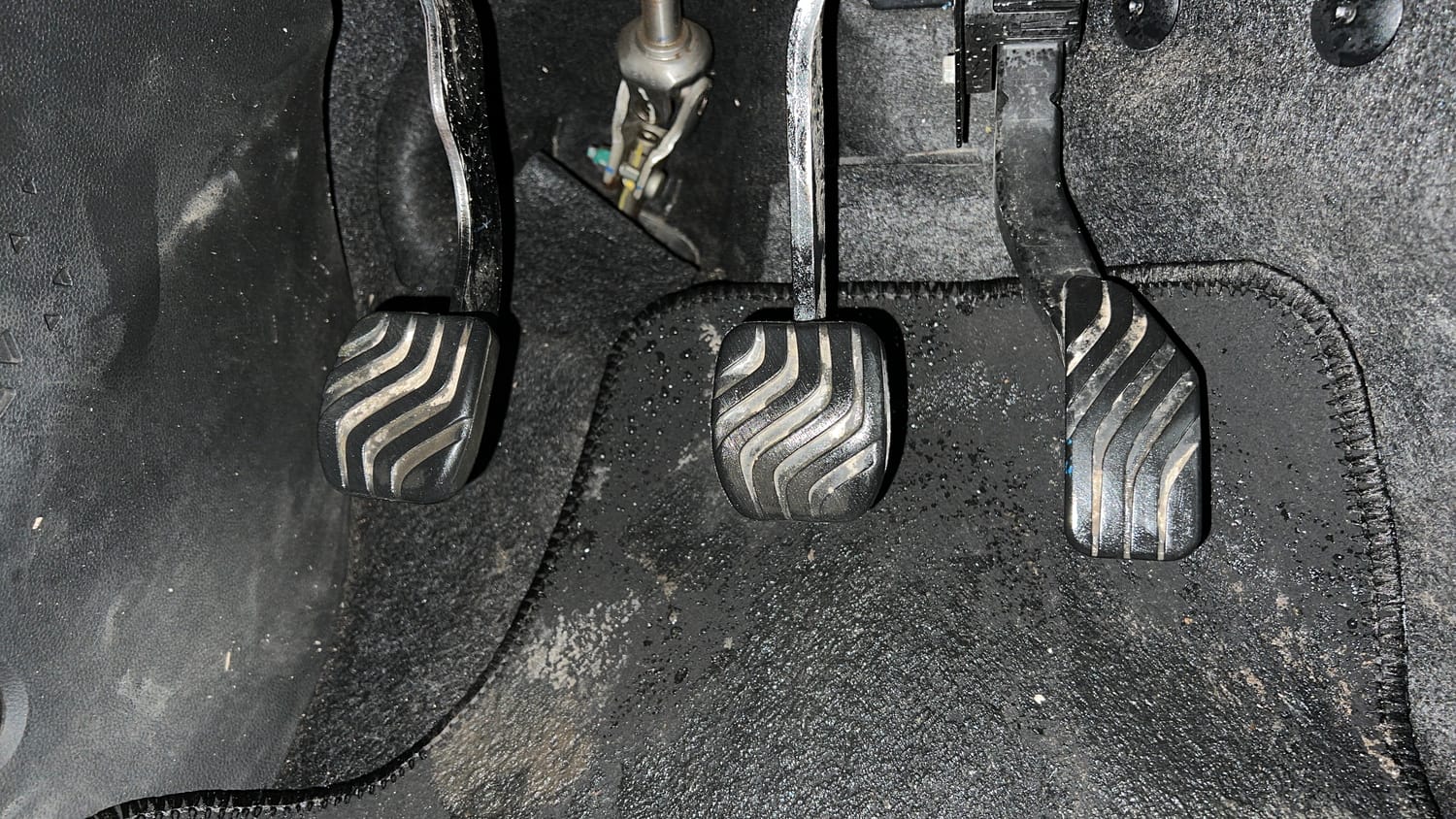 Used 2021 Renault Kiger RXT MT Petrol Manual interior PEDALS VIEW