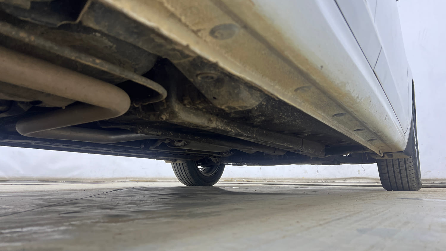 Used 2018 Hyundai Verna SX (O)1.6 VTVT Petrol Manual extra REAR RIGHT UNDERBODY VIEW