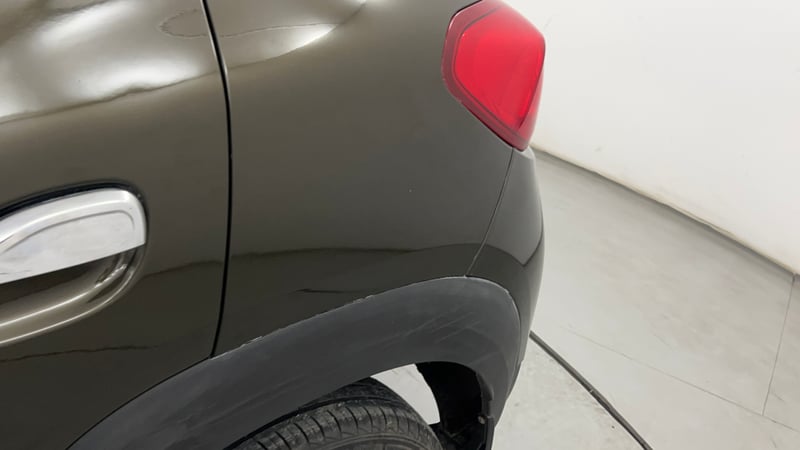 Used 2022 Renault Kwid RXT 1.0 Petrol Manual dents MINOR SCRATCH