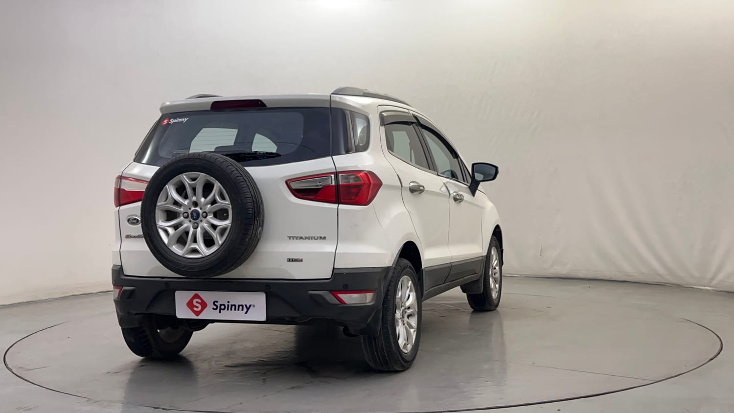 Used 2015 Ford EcoSport Titanium 1.5 TDCi Diesel Manual exterior RIGHT REAR CORNER VIEW