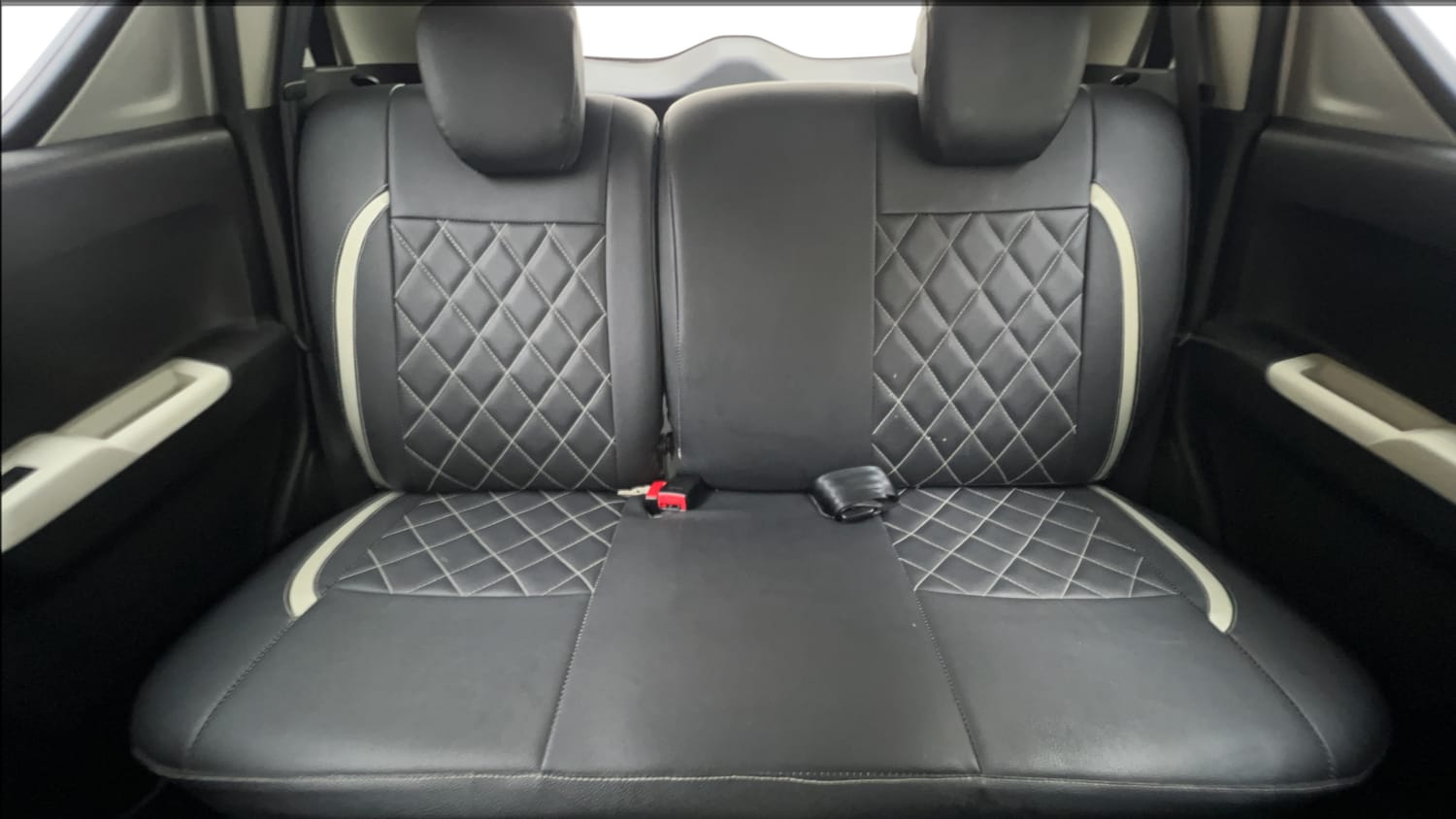 Used 2017 Maruti Suzuki Ignis Delta 1.2 MT Petrol Manual interior REAR SEAT CONDITION VIEW