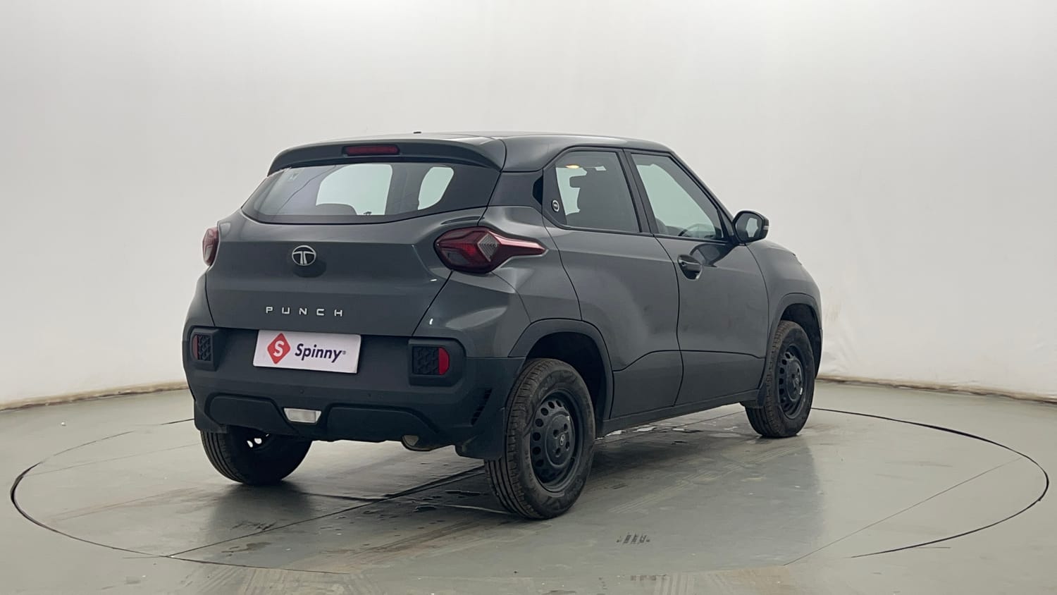 Used 2024 Tata Punch Pure MT Petrol Manual exterior RIGHT REAR CORNER VIEW