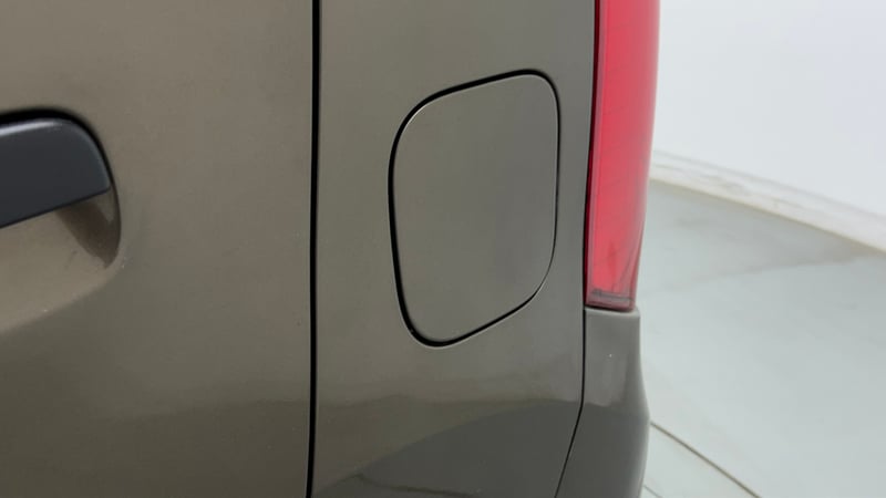 Used 2015 Maruti Suzuki Wagon R LXI Petrol Manual dents MINOR SCRATCH