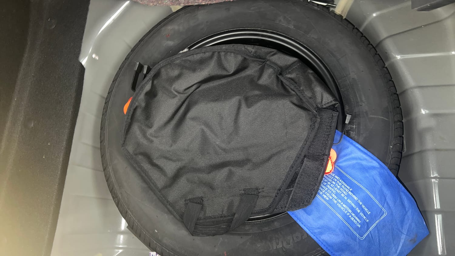 Used 2024 Tata Punch Pure MT Petrol Manual tyres SPARE TYRE VIEW