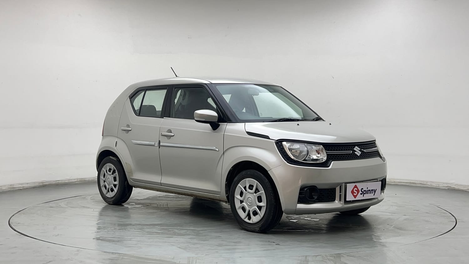 Used 2017 Maruti Suzuki Ignis Delta 1.2 MT Petrol Manual exterior RIGHT FRONT CORNER VIEW