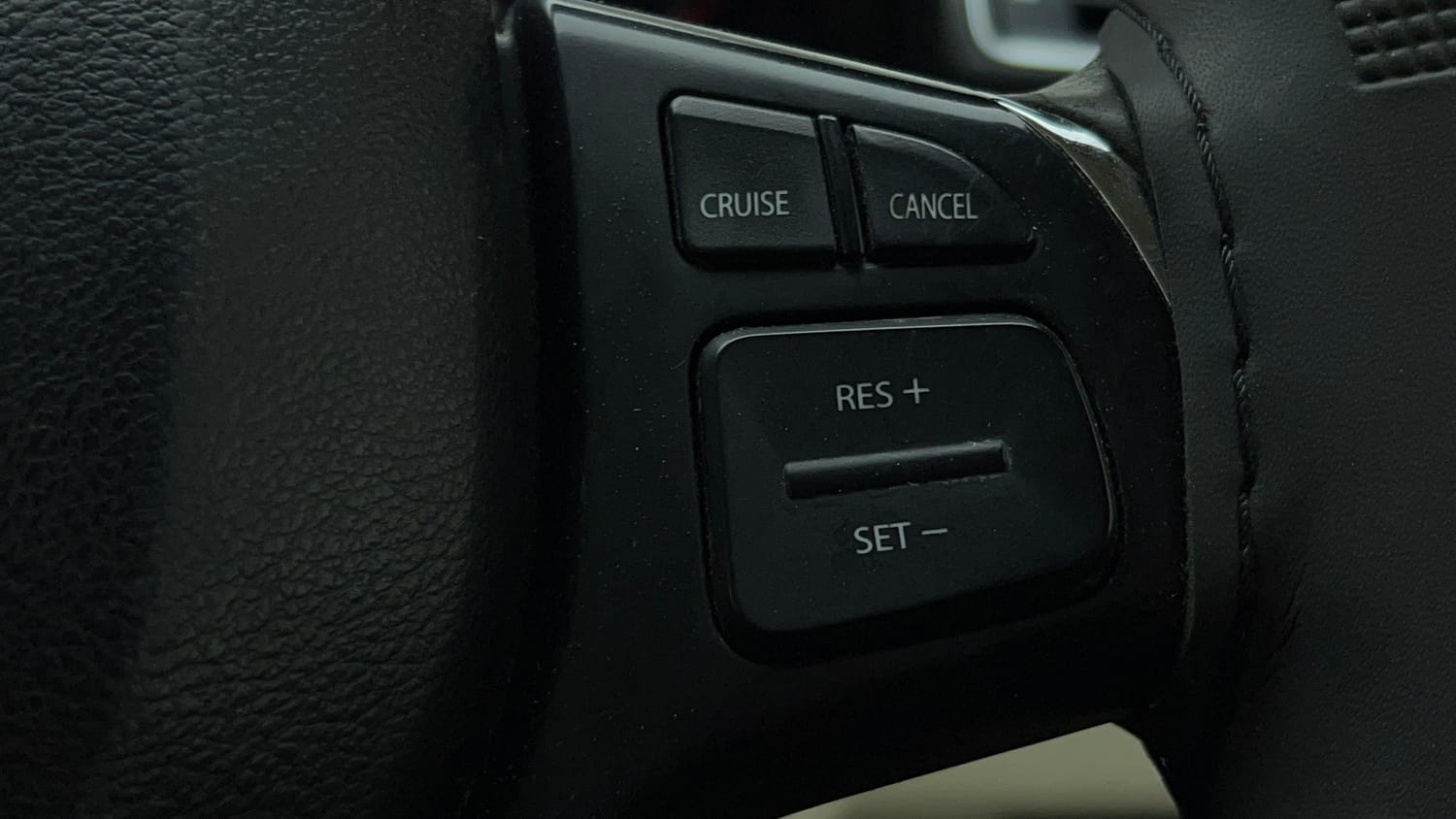 Used 2022 Maruti Suzuki Ciaz Zeta 1.5 Petrol Manual top_features Cruise control