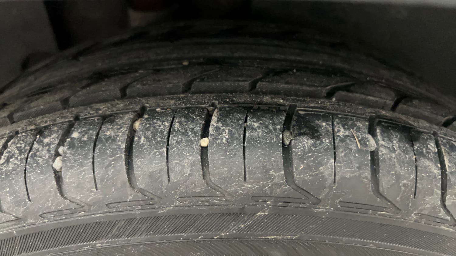 Used 2020 Kia Seltos GTX Plus AT 1.5 Diesel Diesel Automatic tyres RIGHT REAR TYRE TREAD VIEW