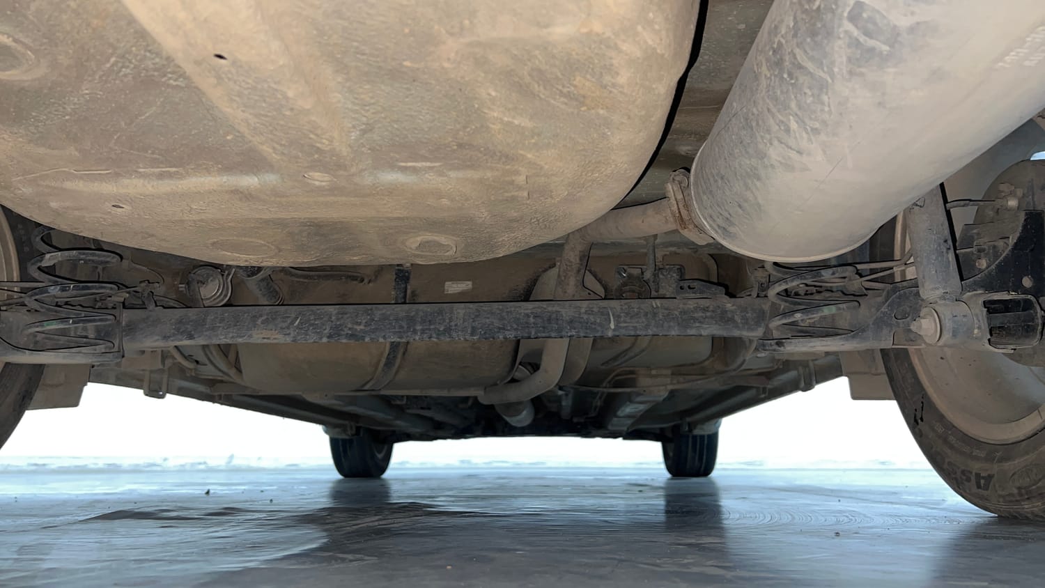 Used 2022 Maruti Suzuki Ciaz Zeta 1.5 Petrol Manual extra REAR UNDERBODY VIEW (TAKEN FROM REAR)