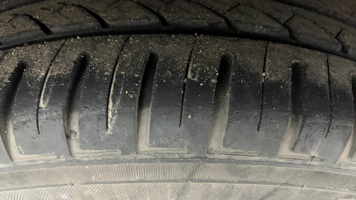 Used 2015 Honda Jazz V Petrol Petrol Manual tyres RIGHT REAR TYRE TREAD VIEW