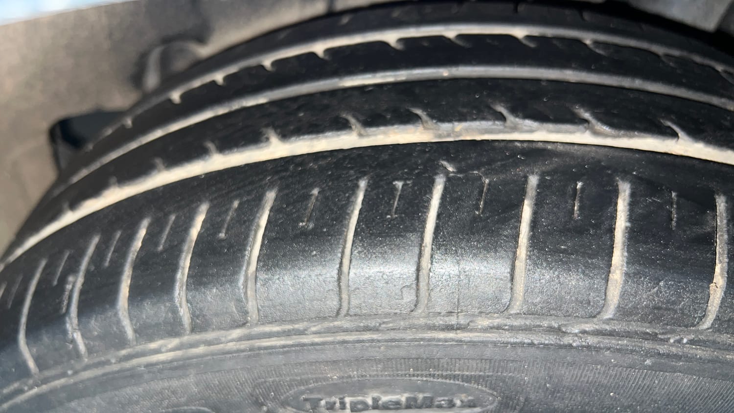 Used 2022 Maruti Suzuki Ciaz Zeta 1.5 Petrol Manual tyres LEFT REAR TYRE TREAD VIEW